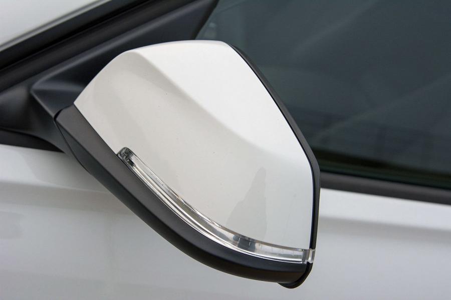  BMW 320i 2014 года  (фото 2 из 17)